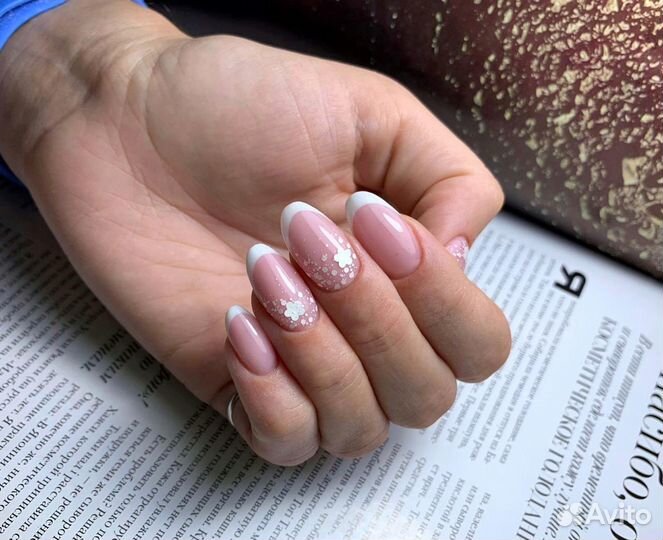 Мастер маникюра, педикюра