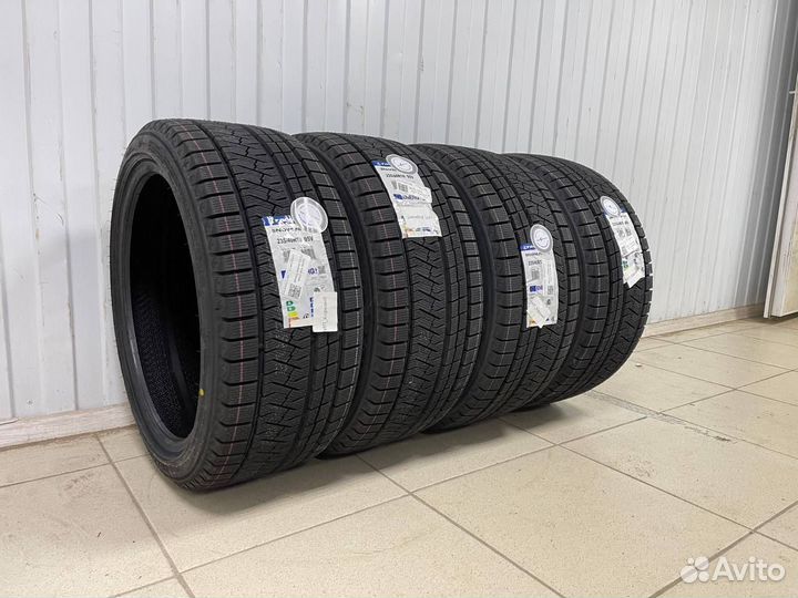 Triangle Trin PL02 295/35 R21 107V