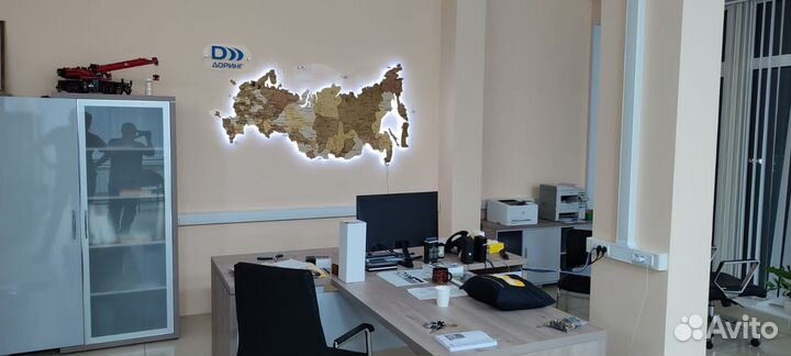 Карта на стену с логотипом