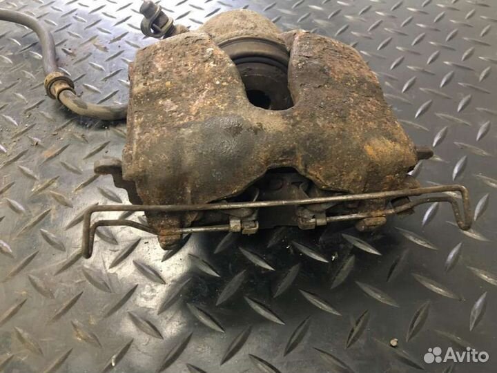 Суппорт перед/право на Opel Astra G / Classic