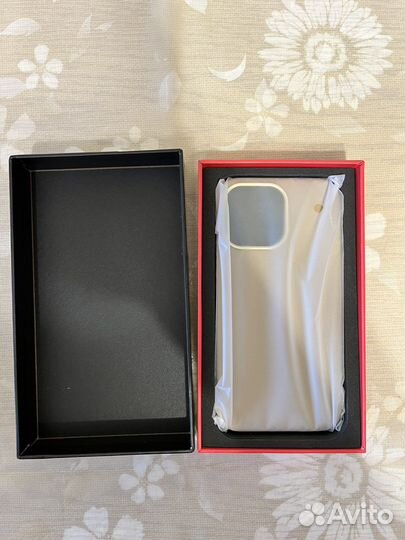 Кожаный чехол на iPhone 14 pro max