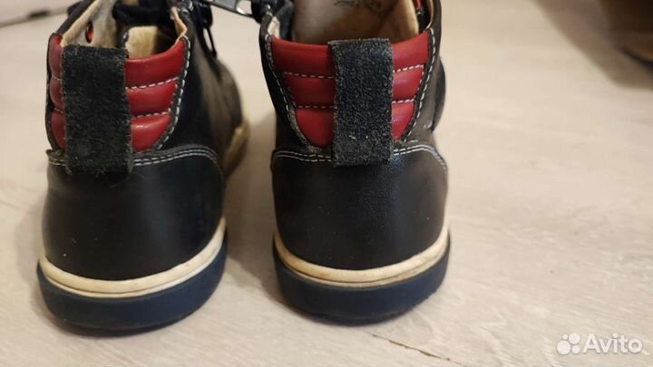 Ботинки 28 и 31 рр
