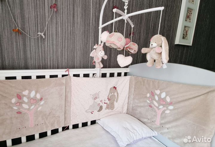 Мобиль и бортик Nattou