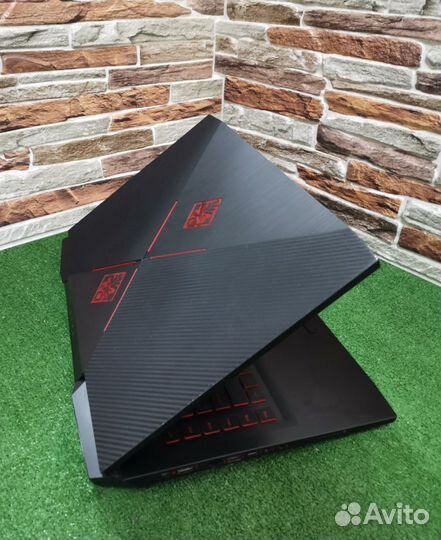 Игровой ноутбук hp omen 17 i5/GTX 1060 6Гб/12 ram