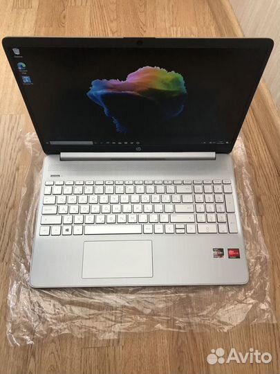 Ноутбук HP Laptop 15s-eq2023ur серебристый