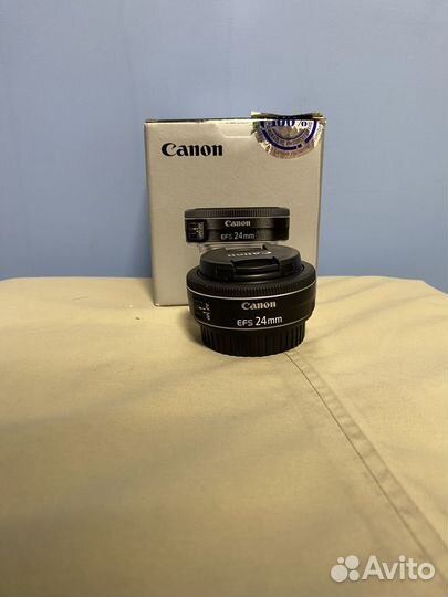 Объектив Canon EF-S 24 f/2.8 STM