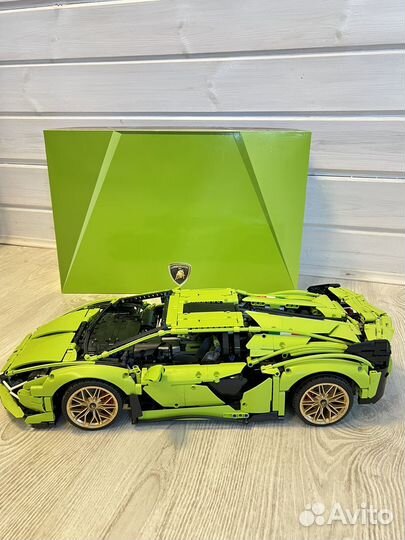 Lego technic 42115 Lamborghini Sian (оригинал)