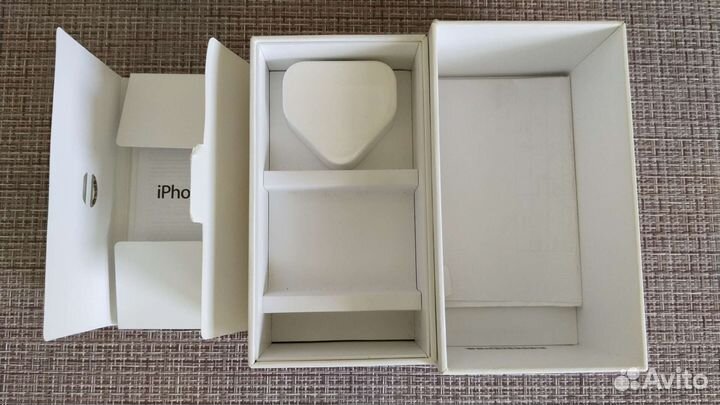 Коробка от iPhone 4s
