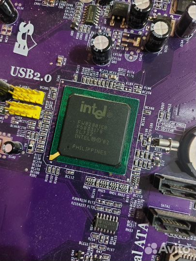 Материнская плата с процессором и памятью старая