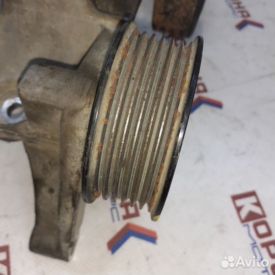 Кронштейн ролика натяжного ролика D4HA KIA sporta