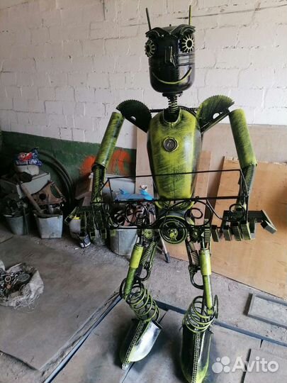 Робот со цветами