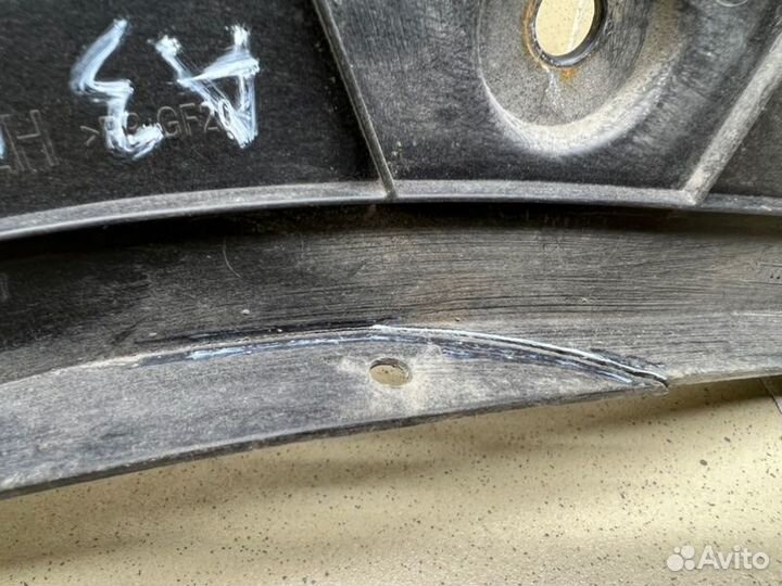 Направляющая заднего бампера левая Audi A3 8V czca