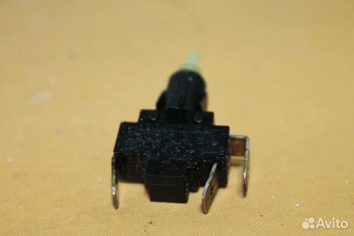 Кнопка Indesit C00030357 бу. 5185