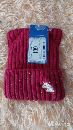 Шапка для девочки новая