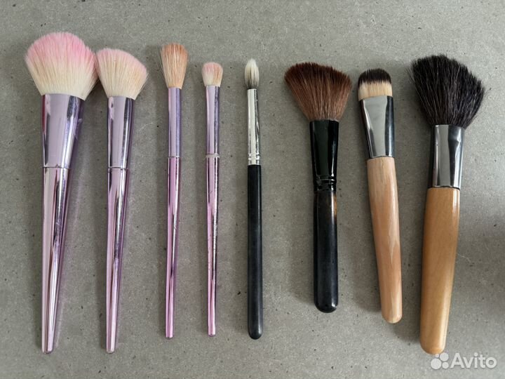 Косметика пакетом кисти MAC kiko Clarins