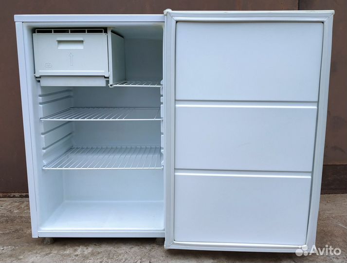 Холодильник Айсберг