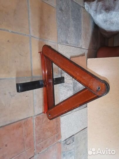 Знак аварийной остановки