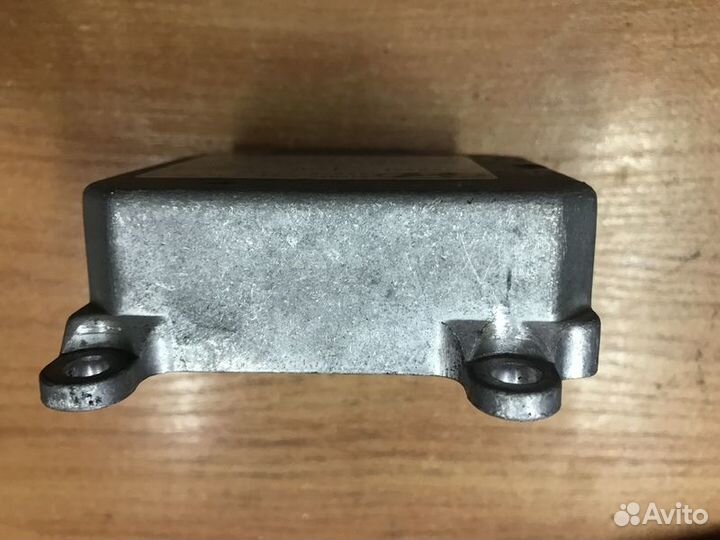 Блок управления AIR BAG Hyundai Tiburon RD с1996-2