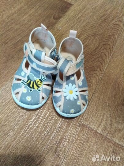 Сандали для девочки 24