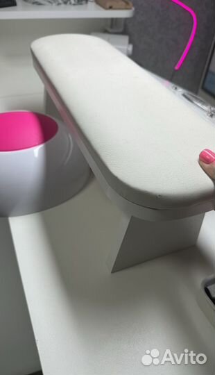 Подставка для рук маникюрная и педикюр