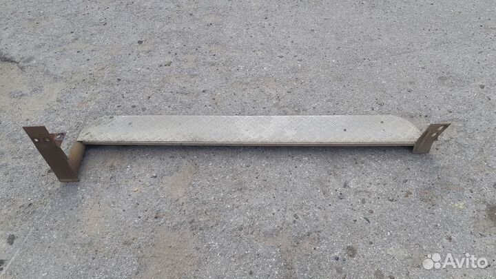 Боковая подножка на Соболь, Газель