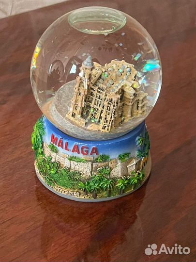 Стеклянный шар. Малага. 15 см