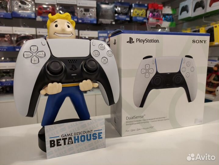 DualSense PS5 - обменяем на ваши игры PS4