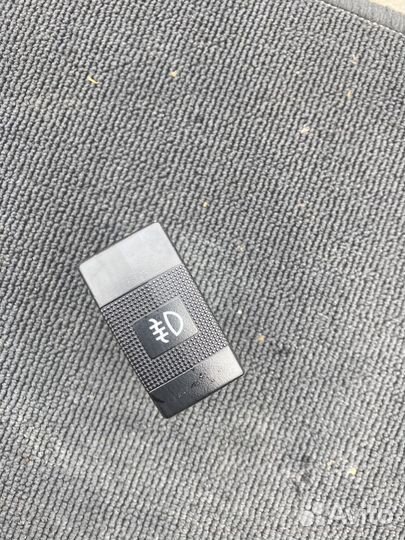 Кнопка включения задних птф kia spectra