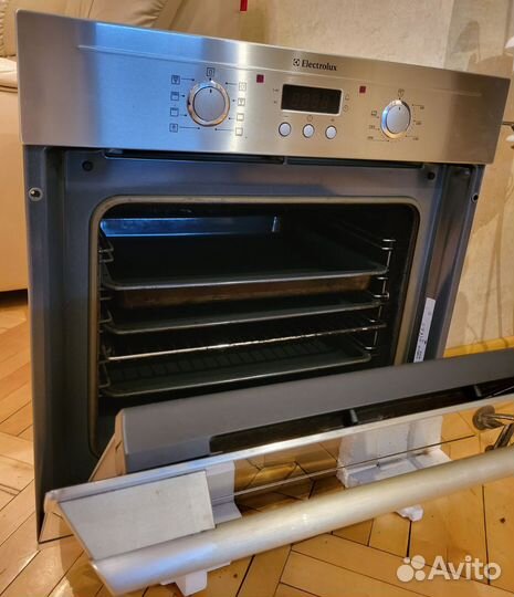 Духовой шкаф