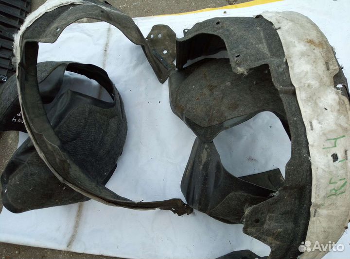 Toyota RAV 4 подкрылок локер