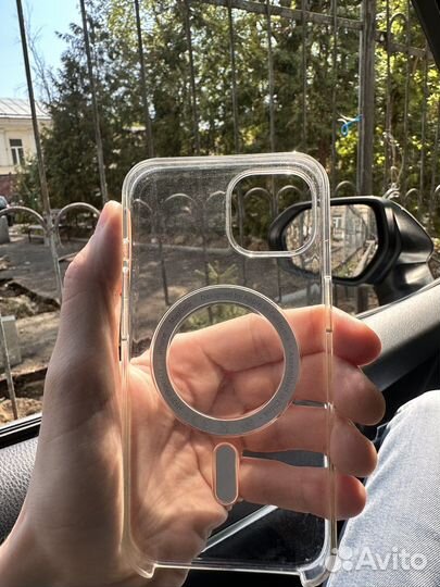 Оригинальный чехол на iPhone 13