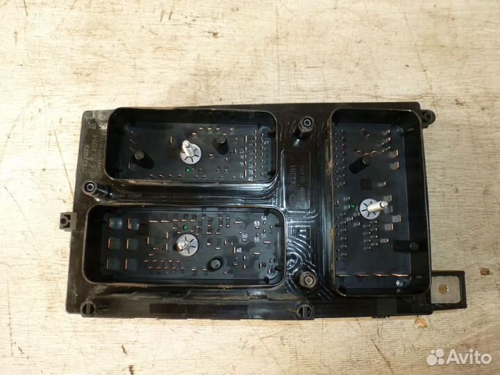 Блок предохранителей для Опель Астра H 1.8 АКПП