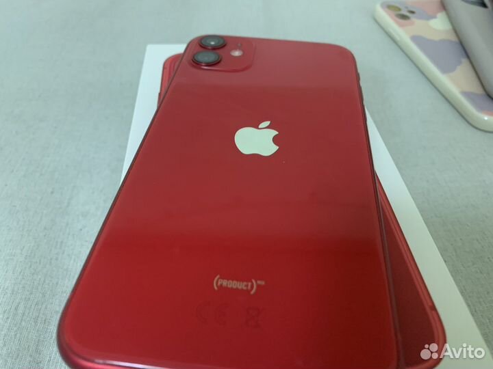 iPhone 11, 64 ГБ
