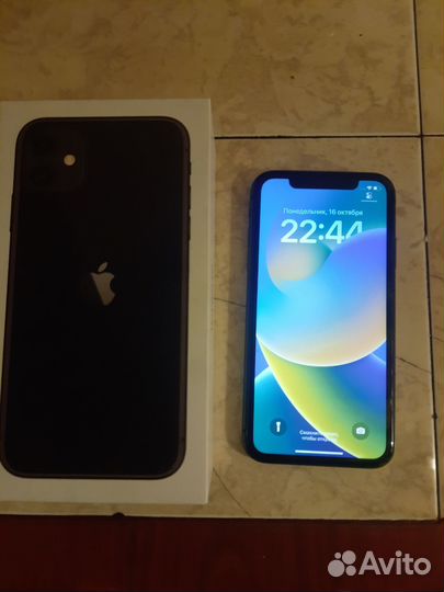 iPhone 11, 64 ГБ