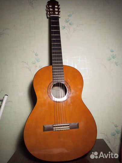Классическая гитара yamaha c40