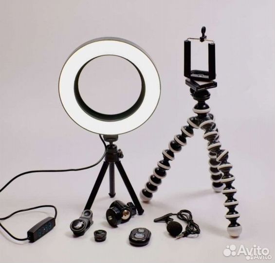 Набор юного блогера с кольцевой лампой