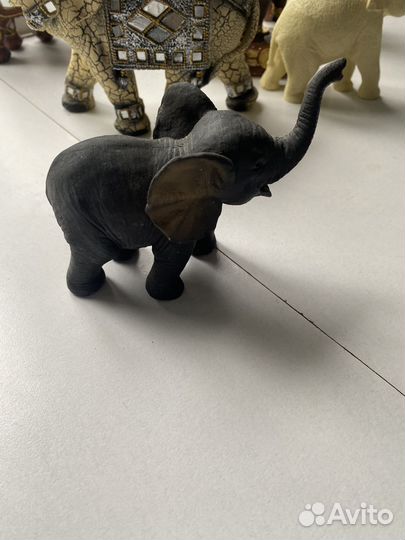 Статуэтка слон
