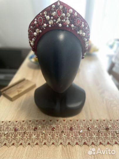 Венец, кокошник