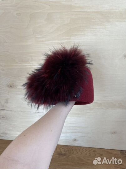 Шапка шерстяная с натуральным мехомым
