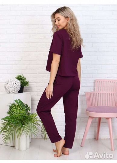 Спортивный костюм женский