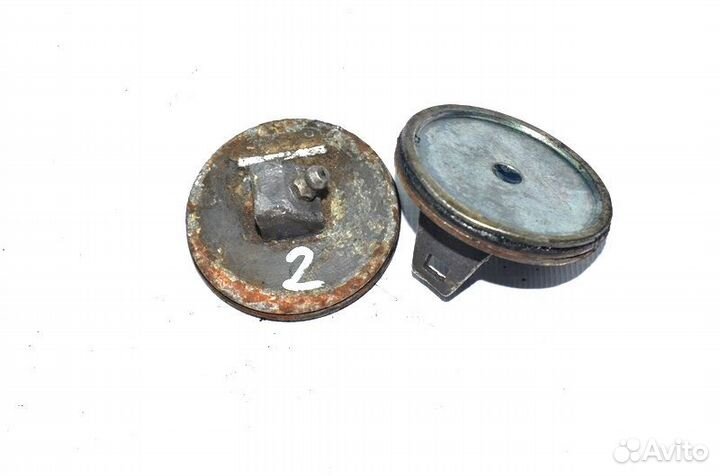 Крышка шкворня поворотного кулака, переднего моста