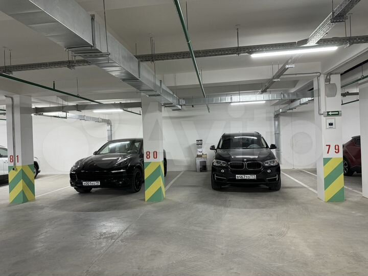 Машиноместо, 25 м²