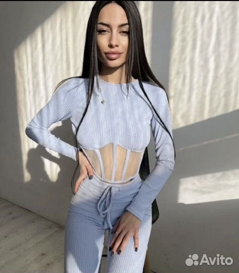 Спортивный костюм женский