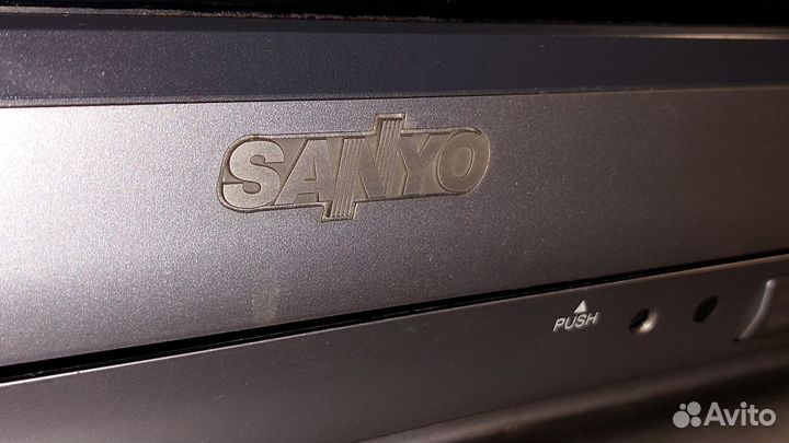 Телевизор sanyo кинескопный (плазма плоский экран)