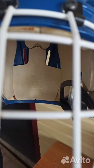 Хоккейный шлем на взрослого