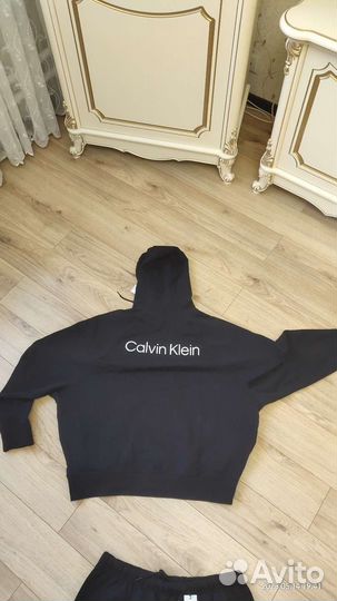 Спортивный костюм calvin klein размер L