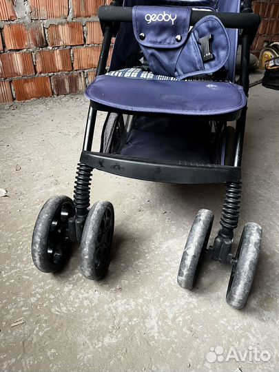 Прогулочная коляска