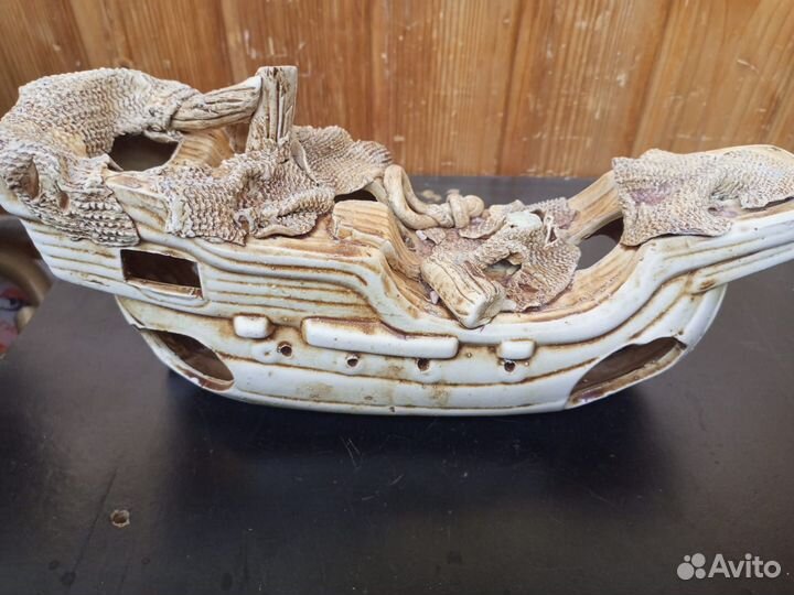 Корабль для аквариума