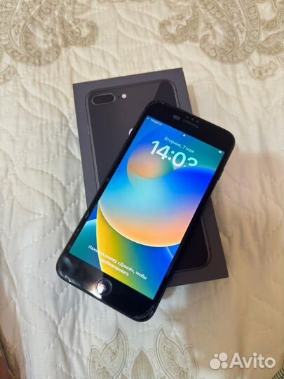 iPhone 8 Plus, 64 ГБ