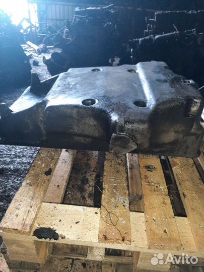 Масляный поддон Mercedes V8 OM 442 2000